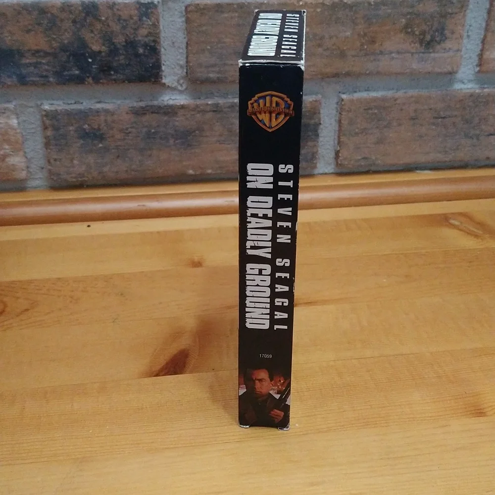 On Deadly Ground Vhs tape - Picture 5 of 6